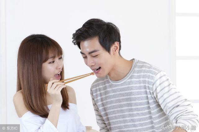 女生喜欢你的表现，女孩喜欢你的表现（女生有这几种表现）