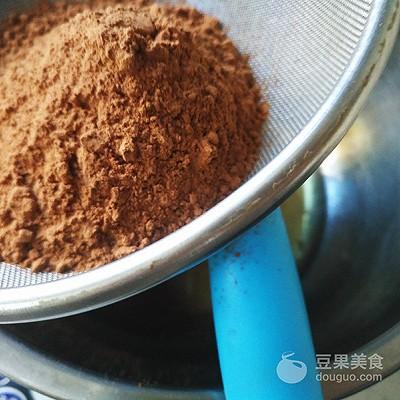 6寸可可戚风蛋糕，六寸可可戚风蛋糕完美配方（可可戚风蛋糕的做法）