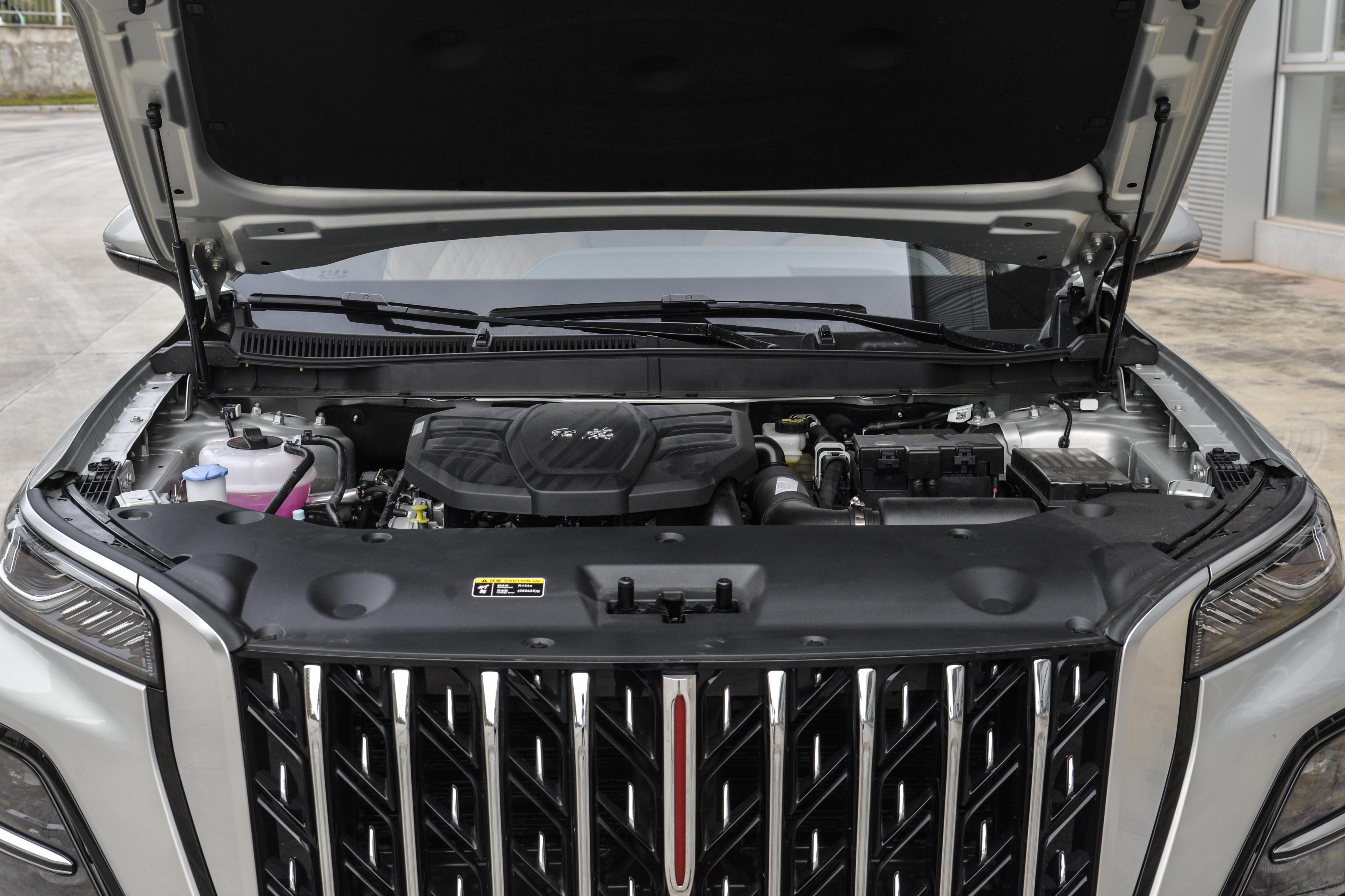 红旗hs5:开启入门马力的豪华之旅,256色氛围灯 bose音响全方位揭秘!