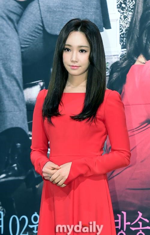 [MD摄影] Panina和其他艺术家参加了KBS2TV新的每日戏剧“Hevally Convention”