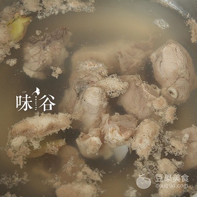 清炖鲍鱼汤的做法
