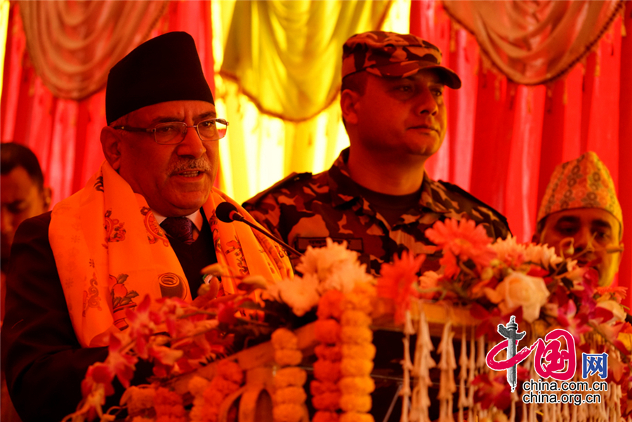 印顺大和尚与尼泊尔总理普拉昌达共同为满愿塔重光揭幕