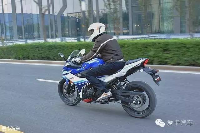 入门级跑车的新选择 试驾铃木GSX250R