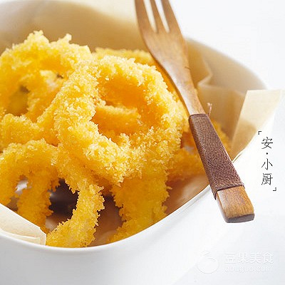炸洋葱圈的做法