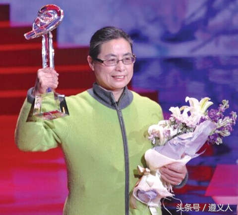 遵义教育这五年，软、硬都很妙！教室宽敞明亮，师资雄，学生棒！