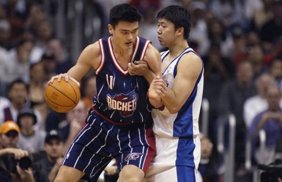 王治郅在nba为什么不是中锋(被骂卖国！被央视封杀！是什么原因让王治郅在NBA落荒而逃)