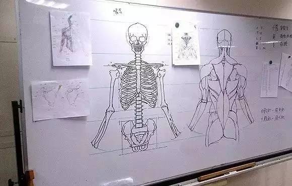 90后班主任做的这件事，为何让家长们都感动得流泪？（教育还是要多些真诚，少些套路）｜特别关注