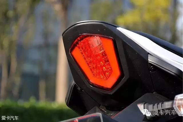 入门级跑车的新选择 试驾铃木GSX250R