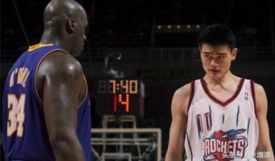 2009NBA圣诞大战(科比生涯四场经典圣诞大战，一场成姚明陪衬詹皇不上榜)