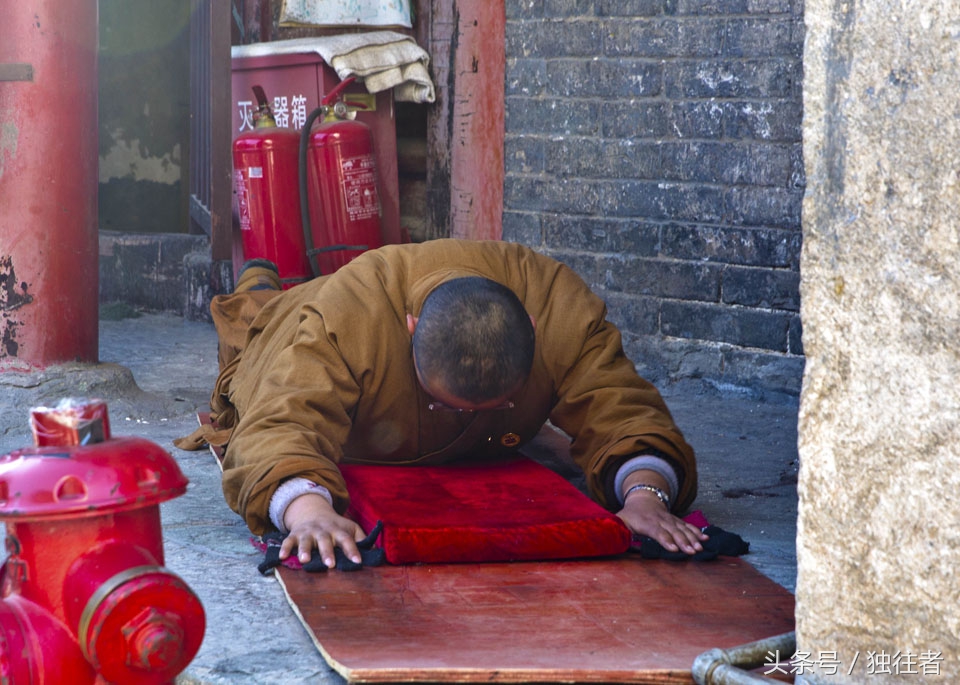 释迦牟尼的舍利塔五台山塔院寺