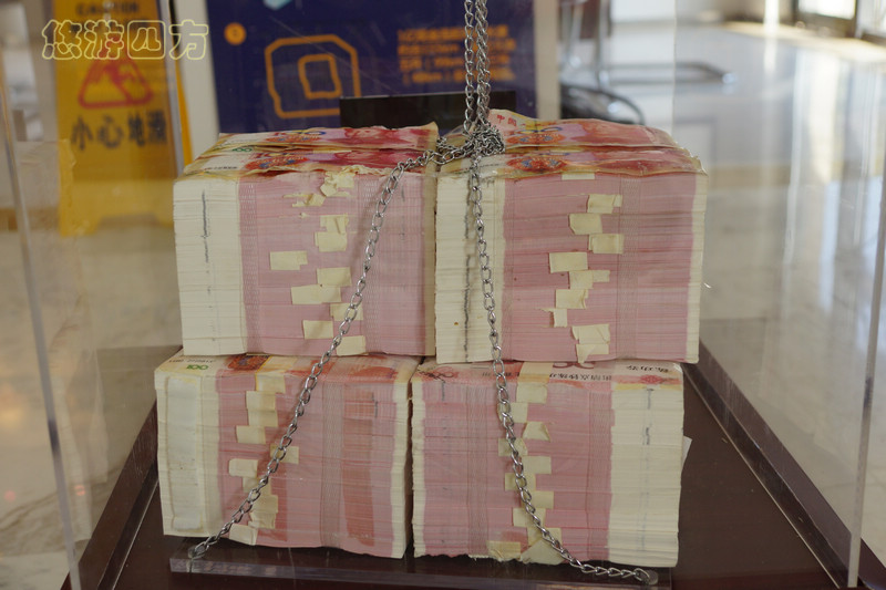 100万元人民币的现金到底有多重100万百元现金有多重