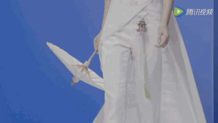 她是范冰冰关晓彤春晚设计师，美仙中国风！艳压LV、Dior等