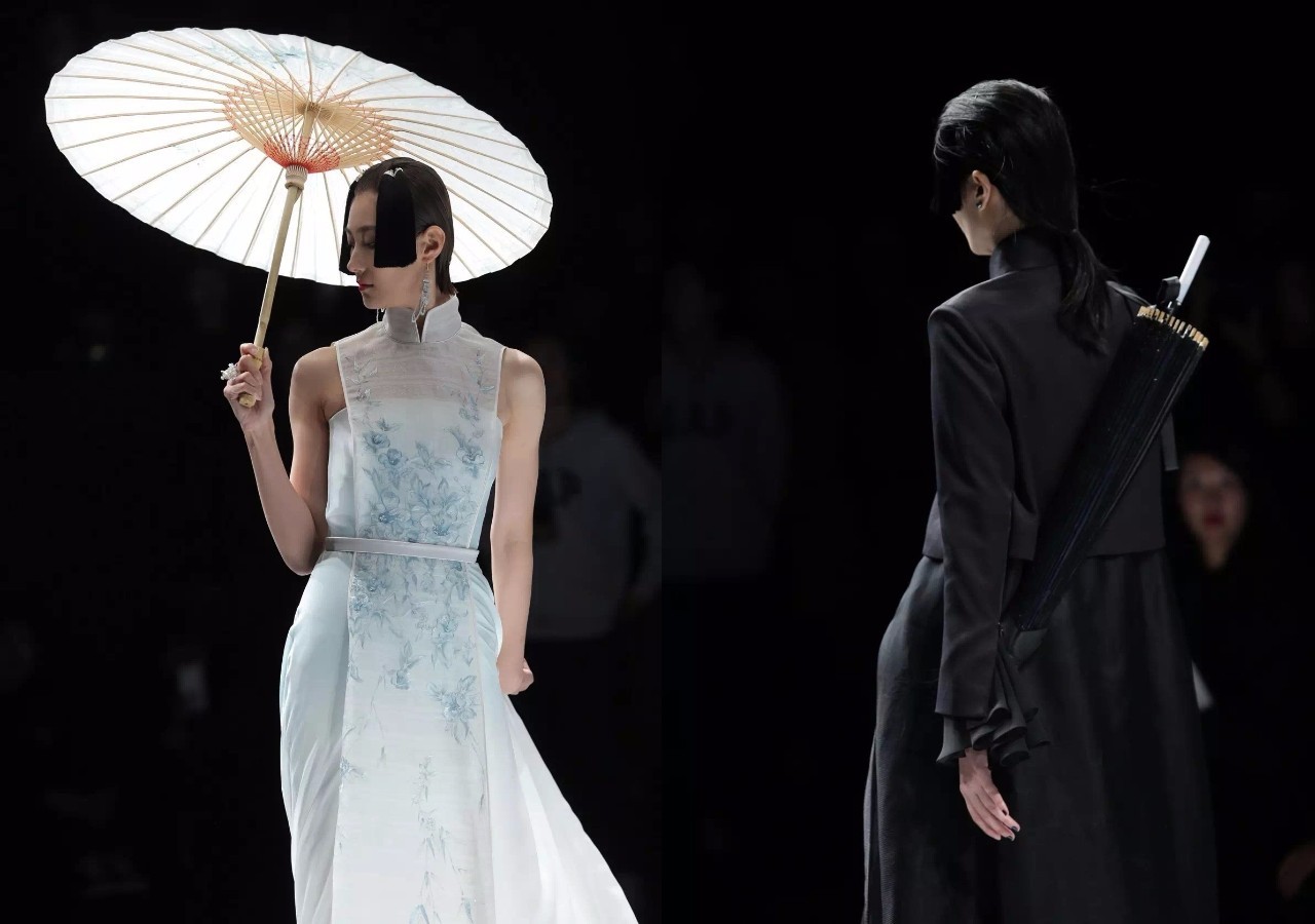 她是范冰冰关晓彤春晚设计师，美仙中国风！艳压LV、Dior等