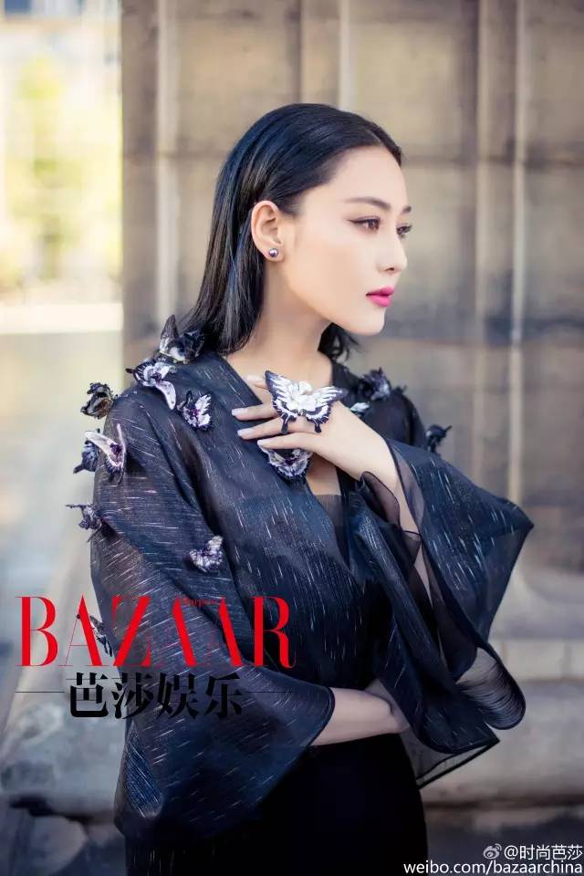 她是范冰冰关晓彤春晚设计师，美仙中国风！艳压LV、Dior等