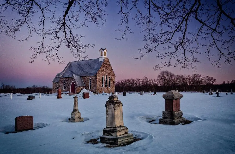 发财最猛的祖坟风水图片（3种聚财祖坟阴宅风水）