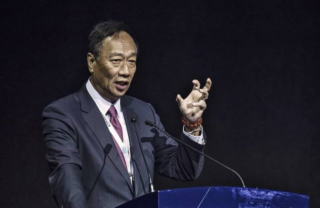 富士康总裁郭台铭集团动员大会指示：10月16日之前进行薪资调整