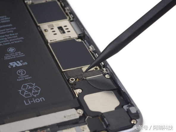 iphone 6s换电池详细拆机图解