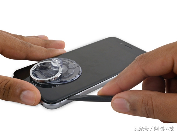 iphone 6s换电池详细拆机图解