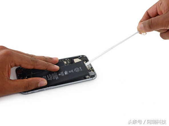 iphone 6s换电池详细拆机图解