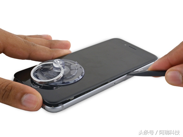 iphone 6s换电池详细拆机图解