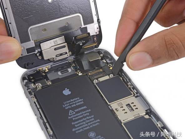 iphone 6s换电池详细拆机图解