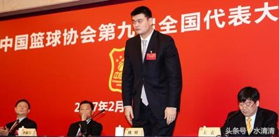 为什么nba是篮球殿堂(三因素助姚明当选篮协主席，一人成关键中国篮球迎来春天)