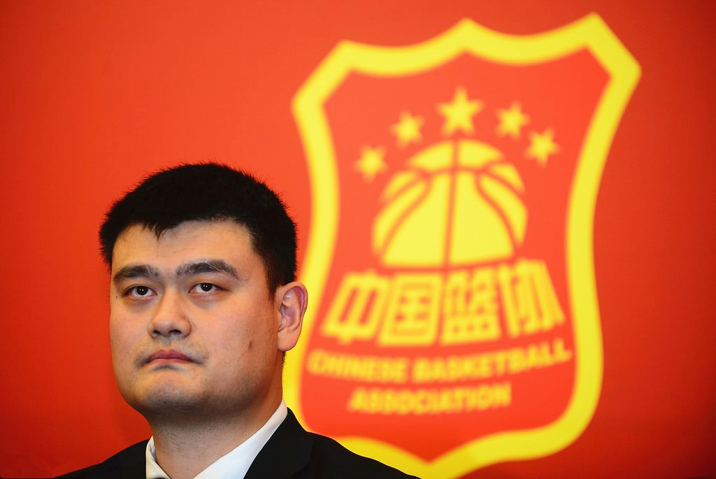 nba为什么奏国歌(篮协主席姚明的首道命令来了：无论你来自哪儿，赛前必行礼唱国歌)