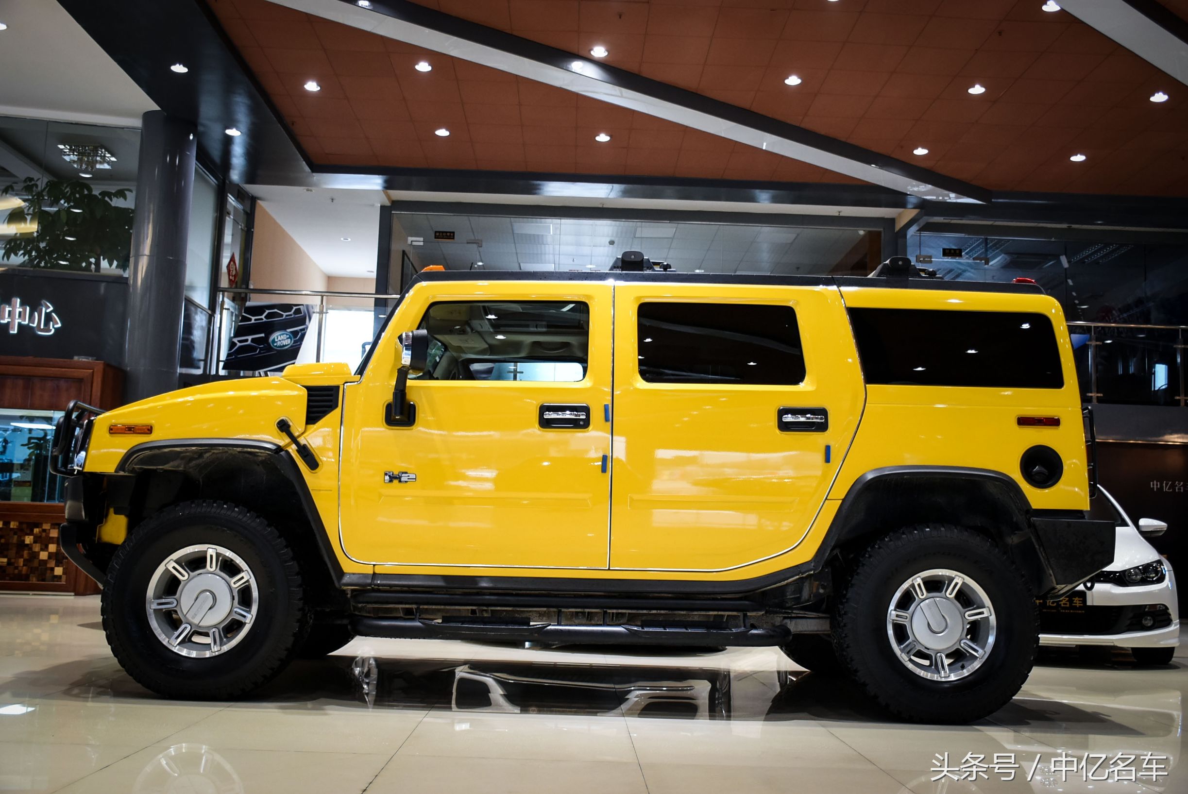 东莞二手车每日精选:野性代表 2004年 悍马h2