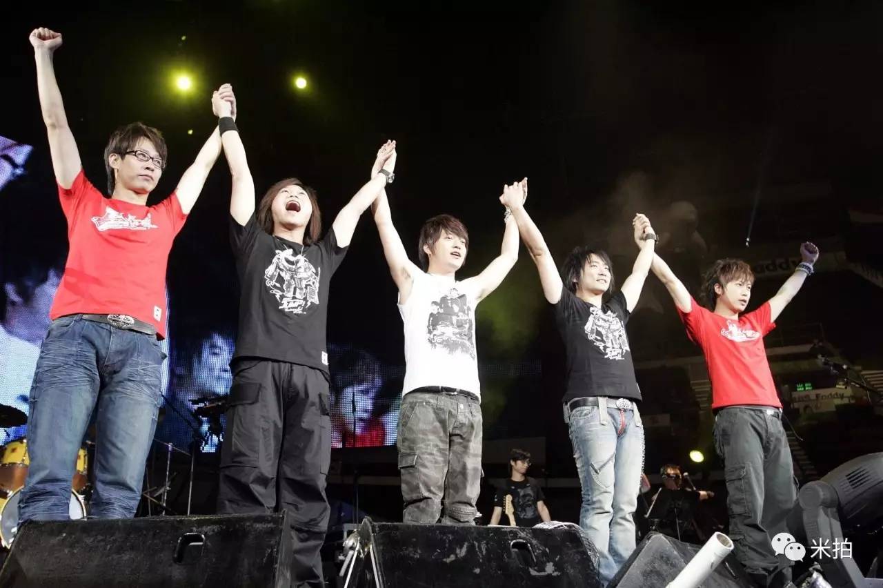 五月天20周年重返7号公园,这些照片足以让你回忆整个青春