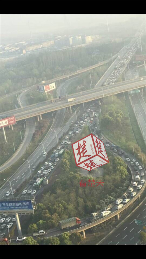 今天,武汉全城告急!火车站、地铁、马路都被堵爆了……