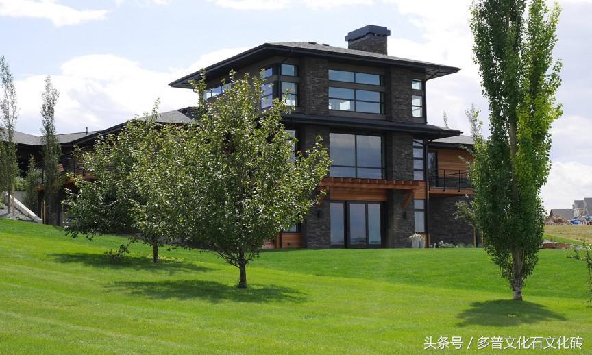 包工头在乡村外墙贴文化石，60多张设计图，老乡们拍手叫好