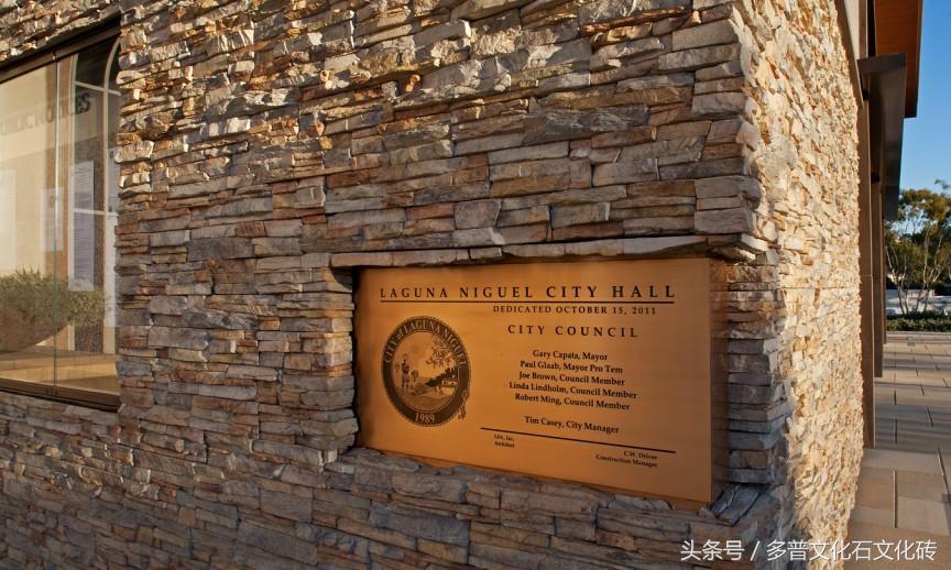 包工头在乡村外墙贴文化石，60多张设计图，老乡们拍手叫好