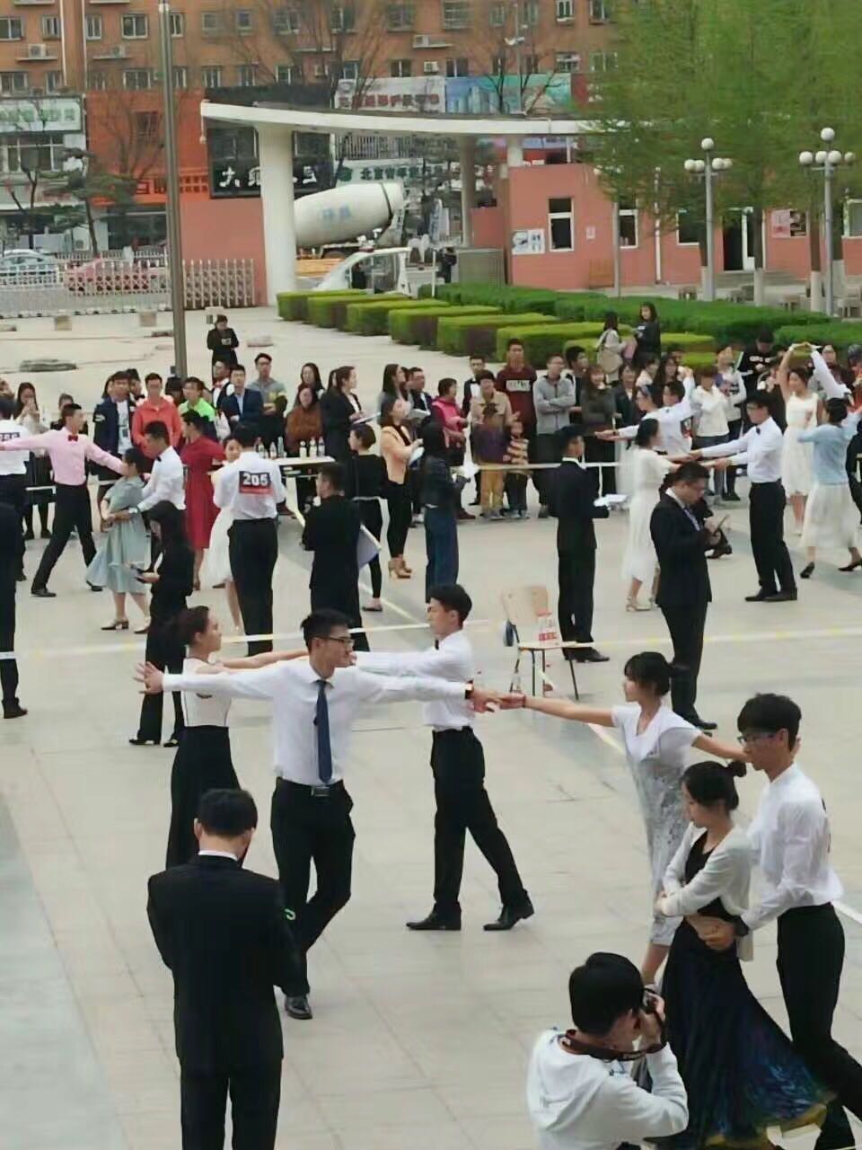 母校上头条43｜学生作品进馆藏三行情书交际舞接力跑不亦忙乎