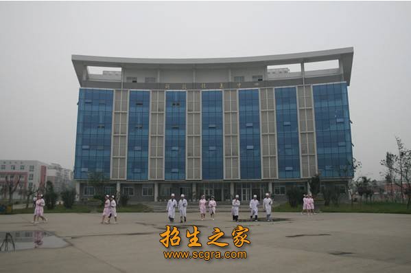 最便宜成都卫生学校学费排名top5