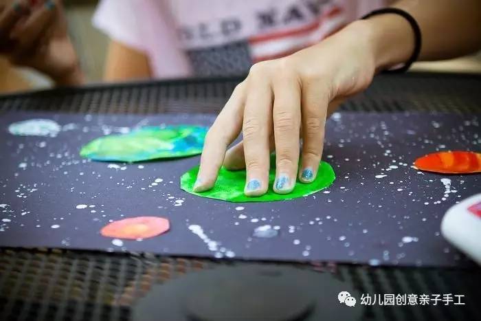 幼兒園親子手工之行星小製作,和孩子一起探索宇宙奧秘,幼師比收