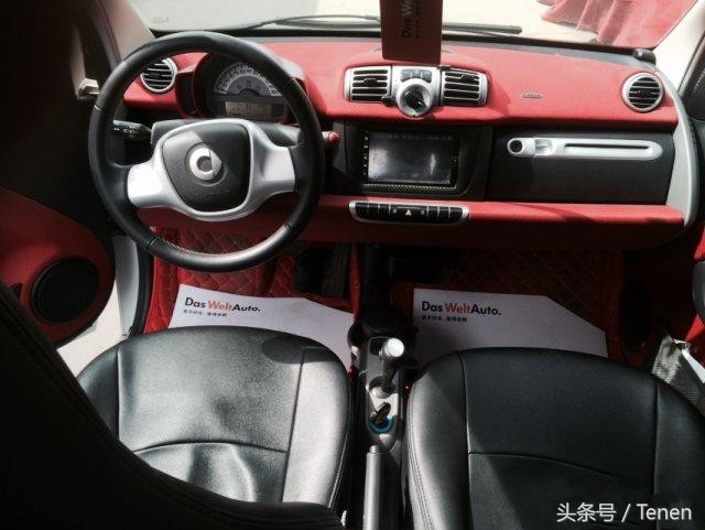 低收入人群也能开好车了，6.8万就能买辆奔驰smart