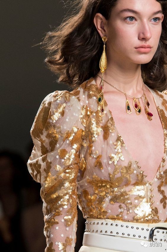 省钱秘笈：如何判断一件合金饰品值得买？