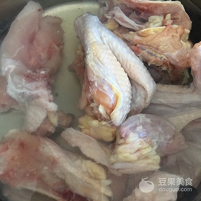 栗子雞的做法,栗子雞的做法大全家常視頻