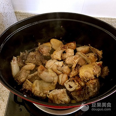 栗子雞的做法,栗子雞的做法大全家常視頻