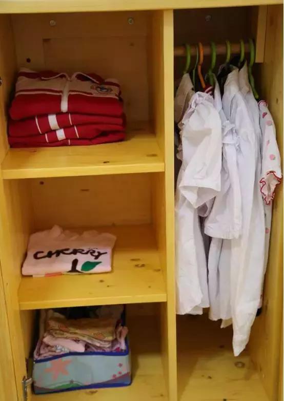 广外附设肇庆外校这所广外外校姊妹校，要忽略“肇庆”二字来看