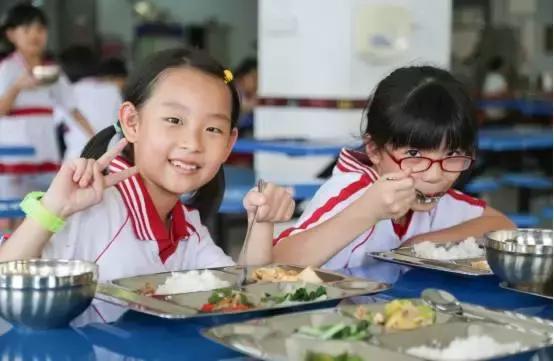 广外附设肇庆外校这所广外外校姊妹校，要忽略“肇庆”二字来看