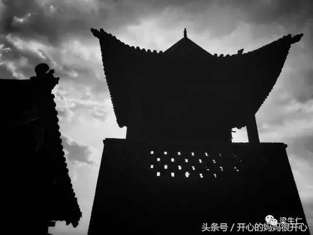 平遥古城：航拍香火极盛的双林寺