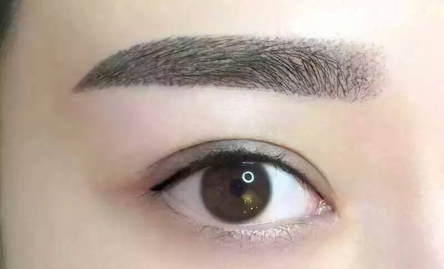 不是所有人都做美瞳线，你适合吗？