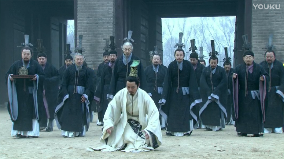 最后灭掉六国之后,却变得那么虚弱,从陈胜吴广起义到子婴投降刘邦