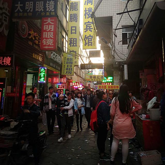 街拍许西，纪念我们逝去的青春
