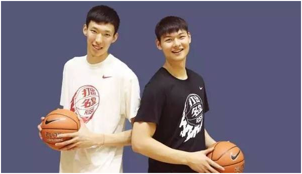 胡金秋为什么不参加nba(中国男篮新星退出NBA选秀 放着NBA不打？这事另有隐情)