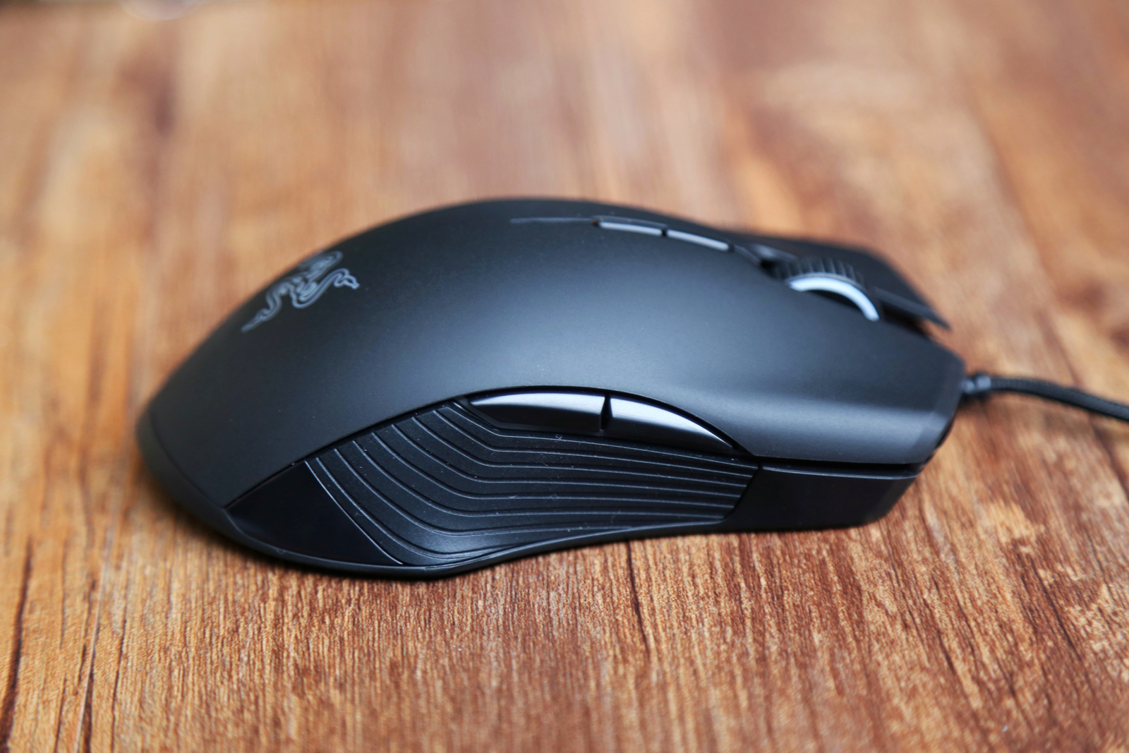 就是这么带感 雷蛇锐蝮蛇竞技版游戏鼠标体验