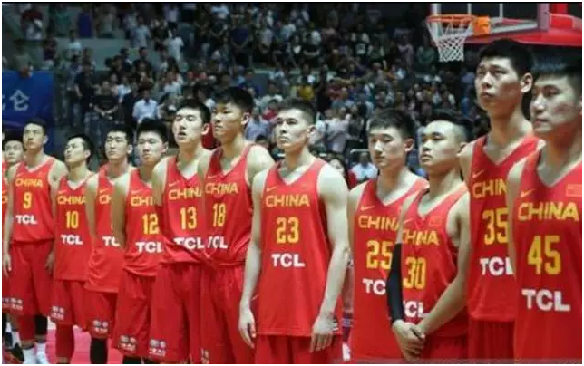 中国男篮为什么跟nba(姚明的NBA关系到底有多强？促成中国男篮夏训5支NBA球队)