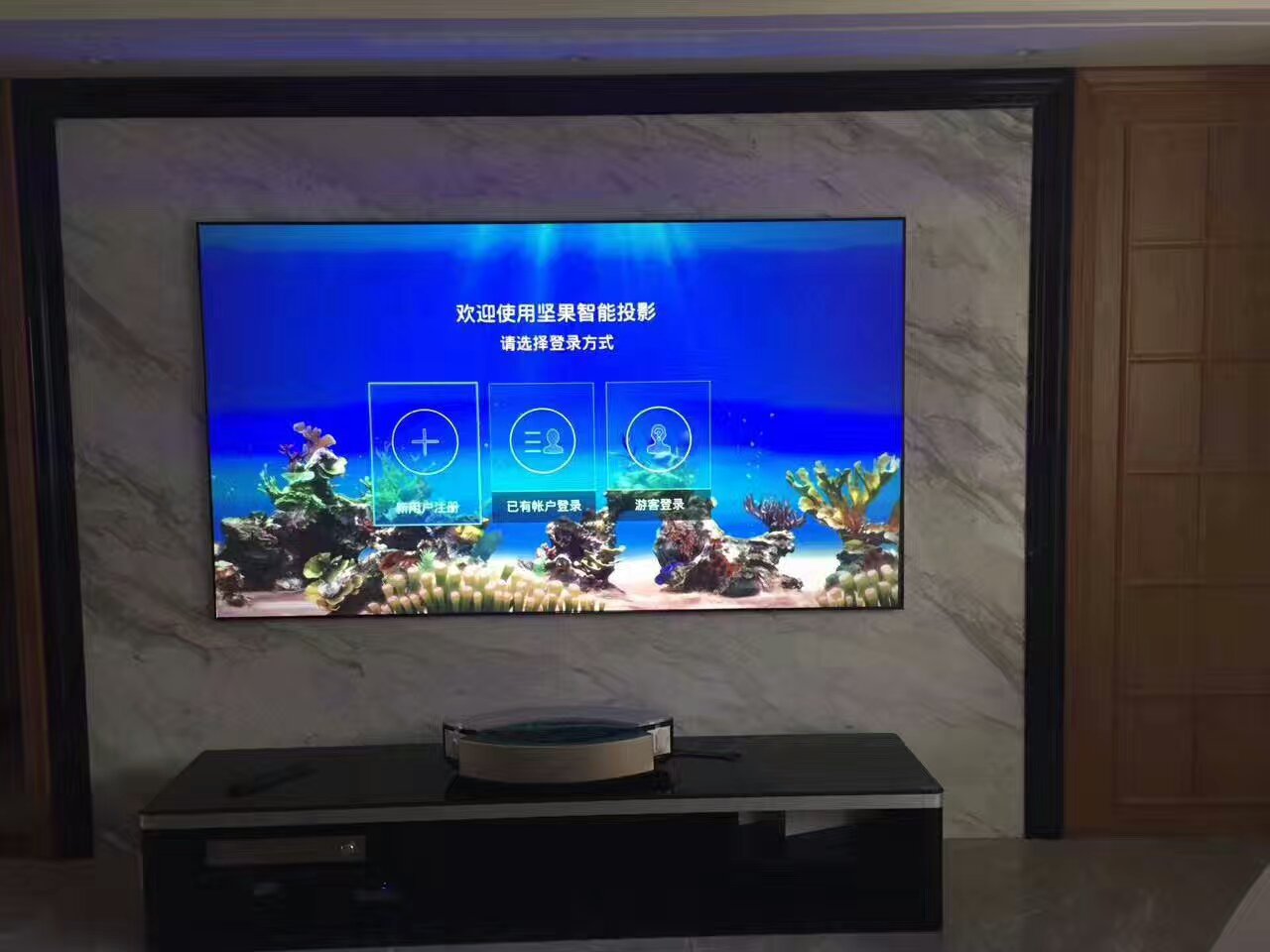 以后家用投影，一定是50厘米投100英寸 看看小米，lg等超短焦新品吧