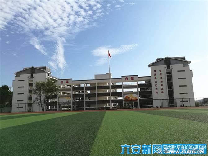 六安这几所知名高中高考成绩大PK 谁强谁弱大家看